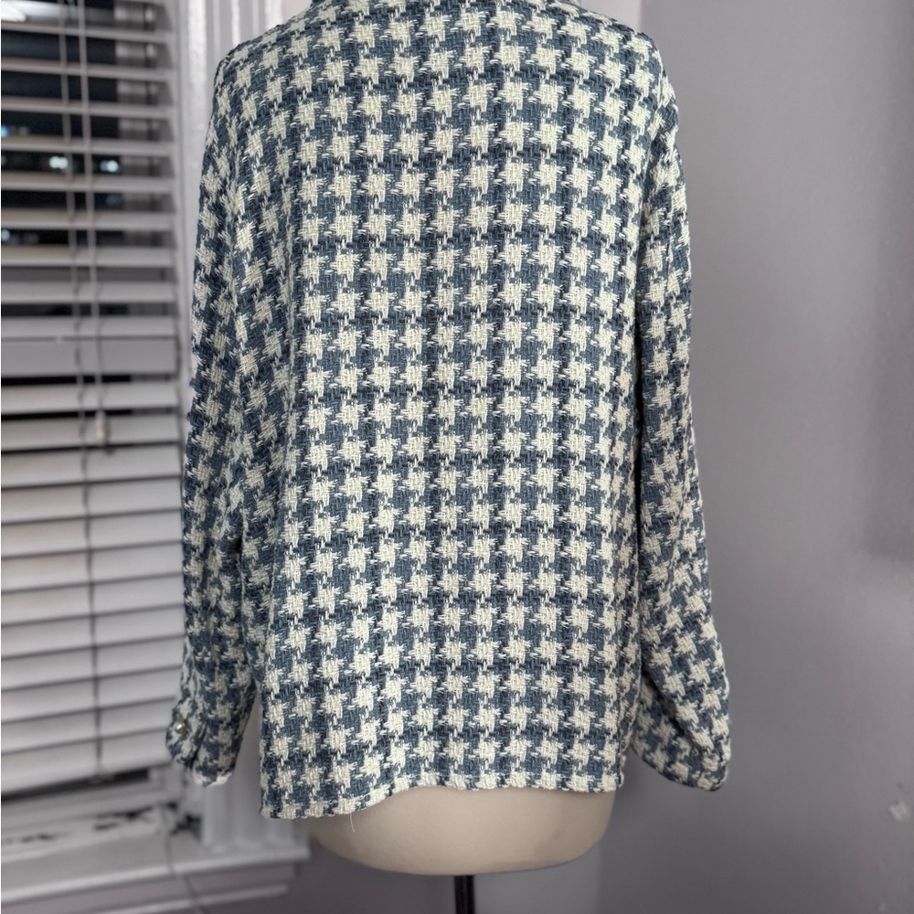 Zara boucle jacket with pearl button detail - Picture 4 of 4